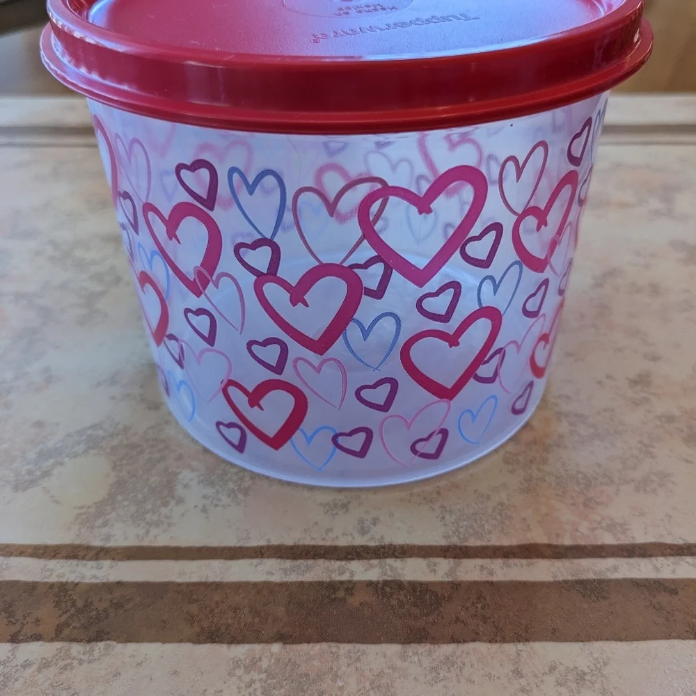 Mini Canister New Tupperware 2-Cup Hearts Rubine Red Valentine's Day